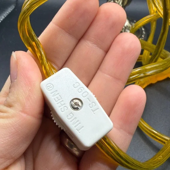 Vintage L’Innocence Madonna & Child Porcelain Lithophane Table Lamp, Mary & Lamb - Picture 16 of 17